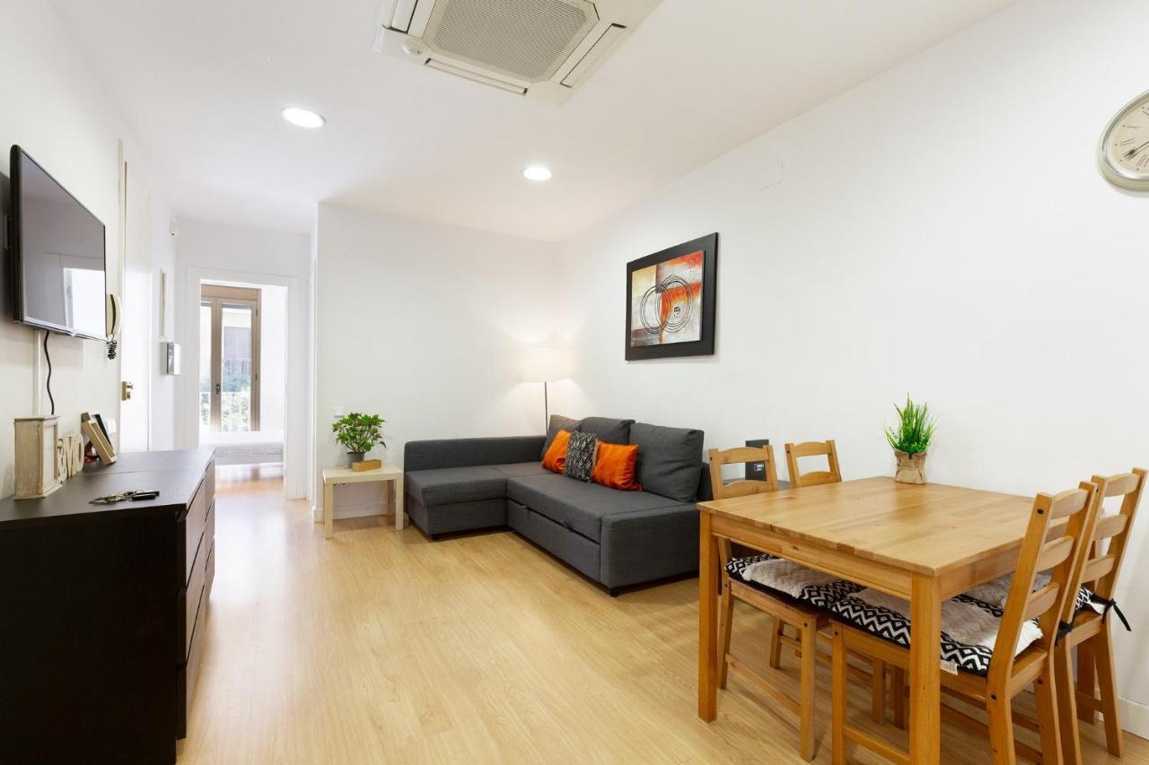 Stay U-Nique Apartments Urgell バルセロナ エクステリア 写真