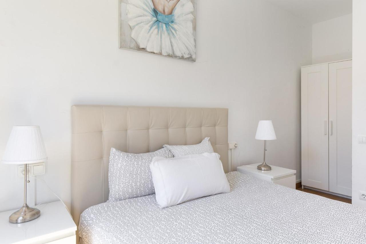 Stay U-Nique Apartments Urgell バルセロナ エクステリア 写真